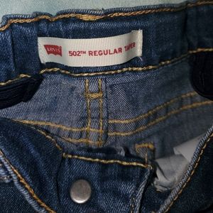 Levi's 502 Jeans